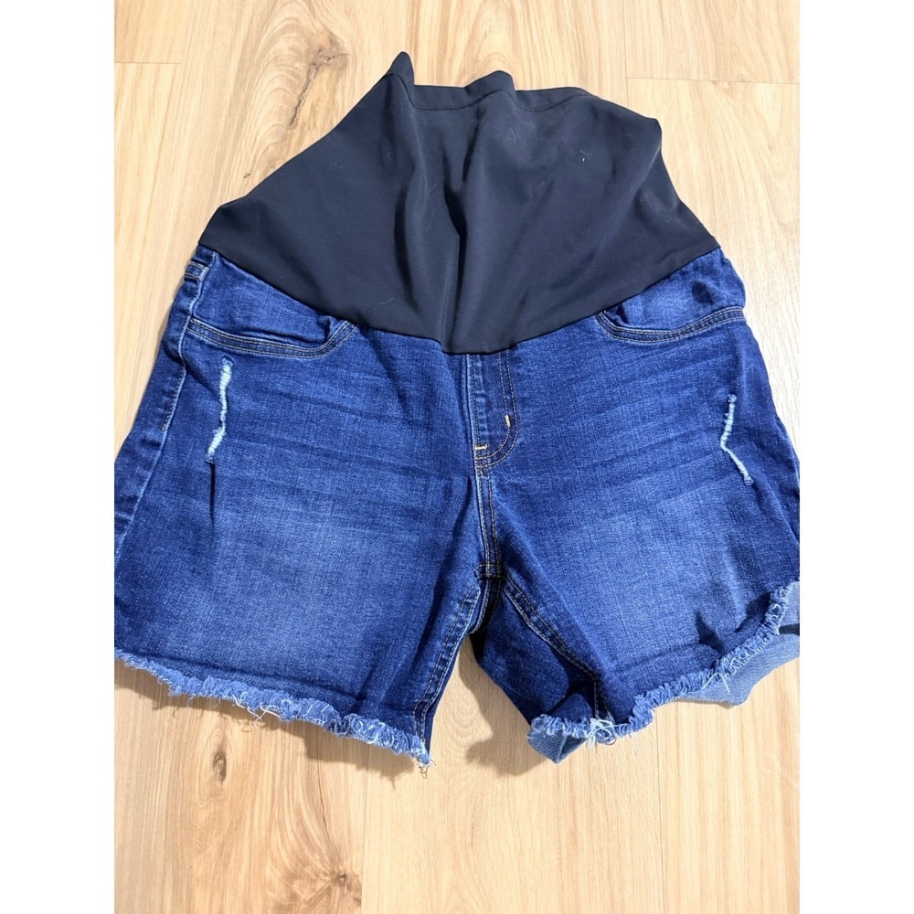 Just Black Denim size 27‎ Maternity Frayed Cuff Denim Short
